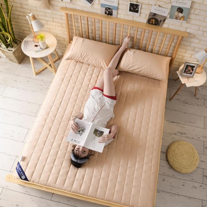 91家纺网 家纺一手货源 找家纺 寐珂家纺 2025新款全棉床垫 驼色