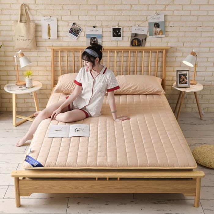 91家纺网 家纺一手货源 找家纺 寐珂家纺 2025新款全棉床垫 驼色