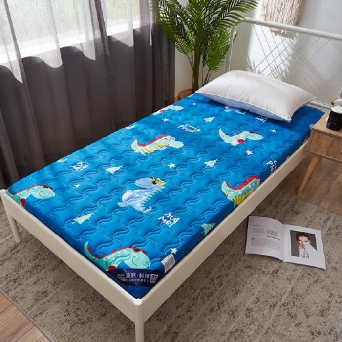 91家纺网 家纺一手货源 找家纺 寐珂家纺 2025新款水洗棉学生床垫 恐龙乐园