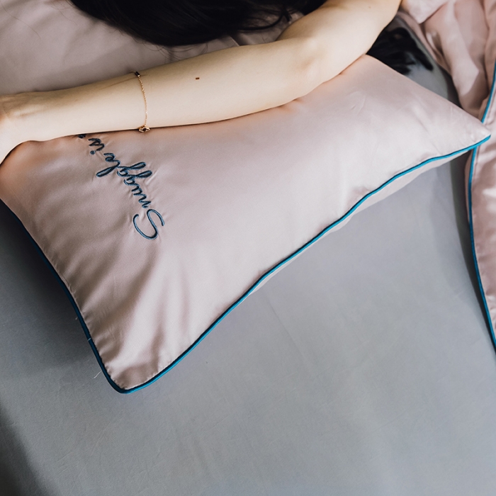 91家纺网 家纺一手货源 找家纺 莱福仕家纺 2024  莫代尔刺绣系列夏被浅豆沙