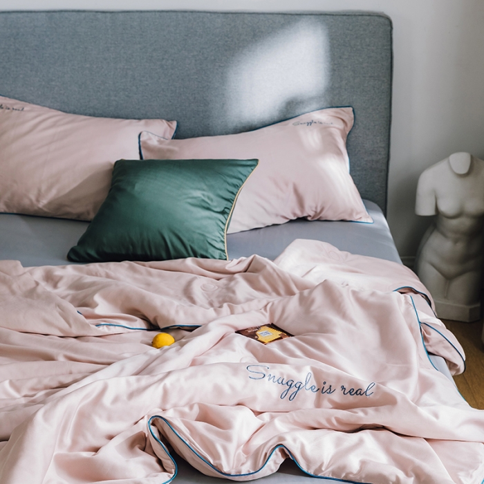 91家纺网 家纺一手货源 找家纺 莱福仕家纺 2024  莫代尔刺绣系列夏被浅豆沙