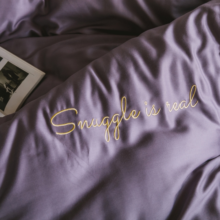 91家纺网 家纺一手货源 找家纺 莱福仕 2022 莫代尔刺绣冬被系列 冬被罗兰紫