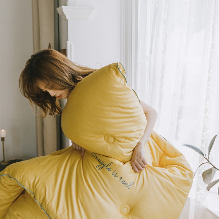 91家纺网 家纺一手货源 找家纺 莱福仕 2022 莫代尔刺绣冬被系列 冬被嫩黄