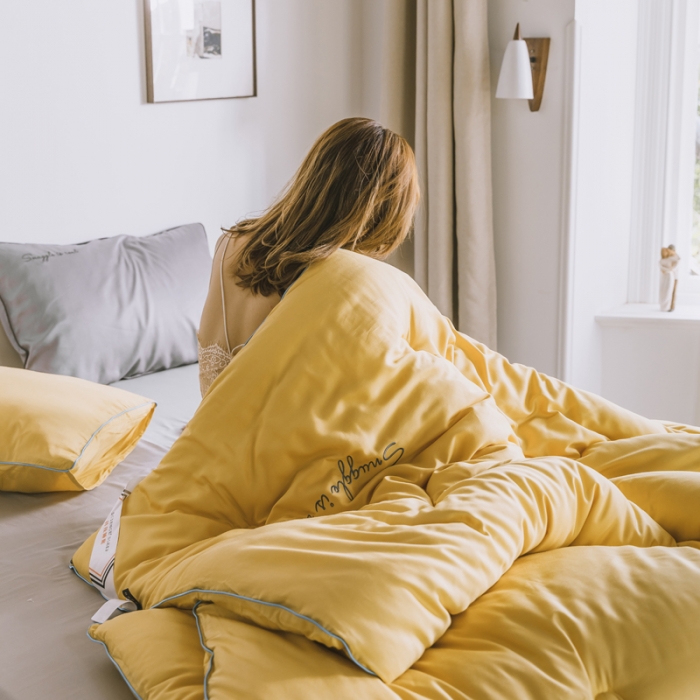 91家纺网 家纺一手货源 找家纺 莱福仕 2022 莫代尔刺绣冬被系列 冬被嫩黄