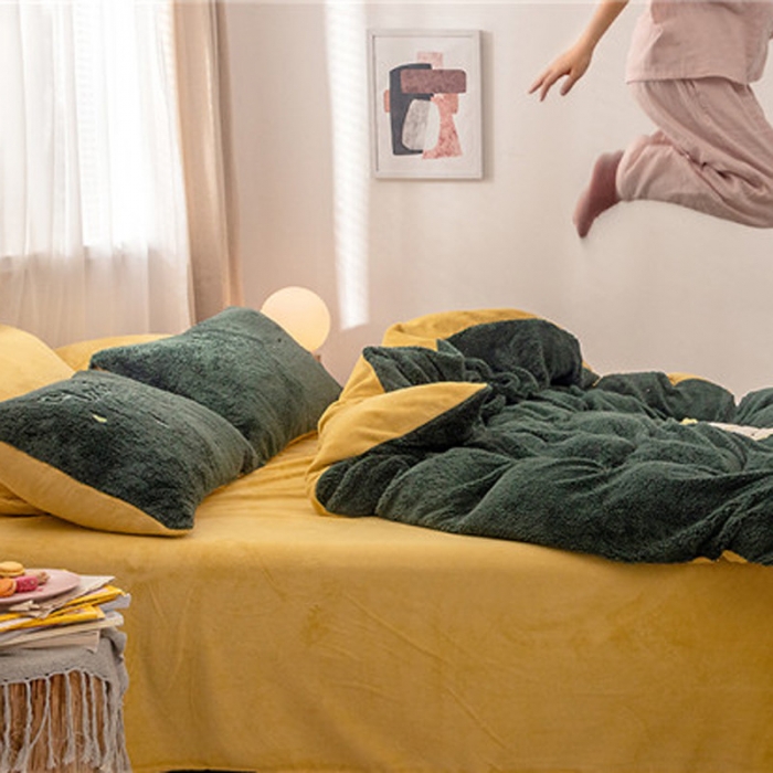 91家纺网 家纺一手货源 找家纺  朗莎家纺 2019新款羊羔绒贴布绣四件套 柠檬墨绿