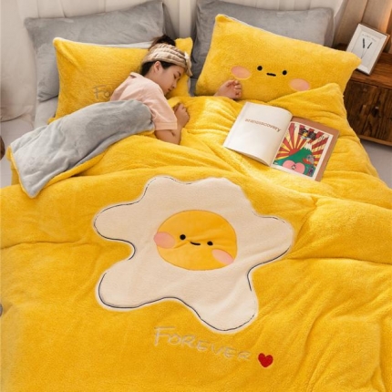  朗莎家纺 2019新款羊羔绒贴布绣四件套 荷包蛋姜黄