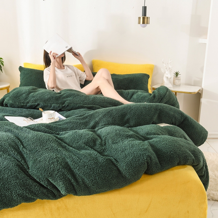 91家纺网 家纺一手货源 找家纺 朗莎家纺 2019新款加厚保暖羊羔绒四件套单品单被套床单 墨绿