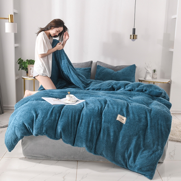 91家纺网 家纺一手货源 找家纺 朗莎家纺 2019新款加厚保暖羊羔绒四件套单品单被套床单 午夜蓝