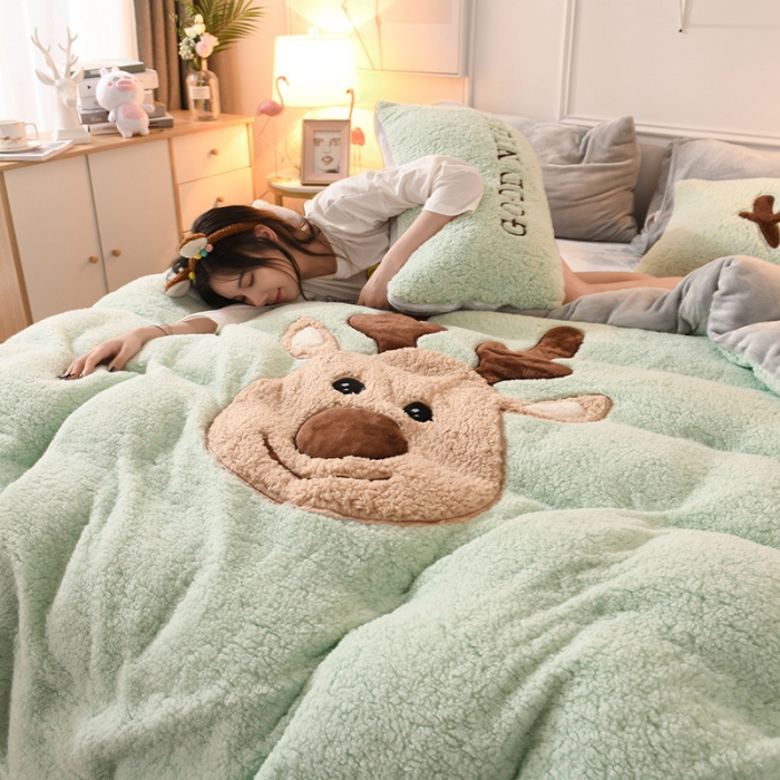 91家纺网 家纺一手货源 找家纺 朗莎家纺 2019新款大版贴布绣羊羔绒保暖四件套 爱心鹿