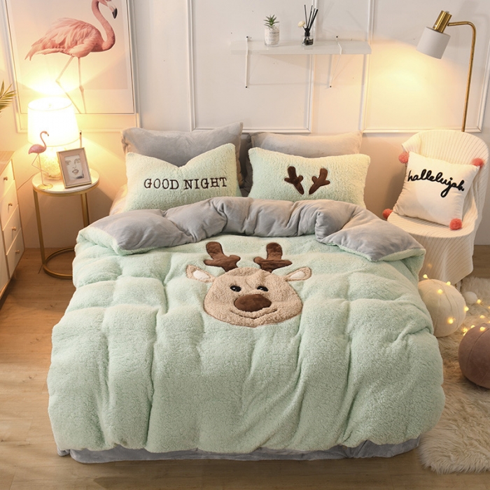 91家纺网 家纺一手货源 找家纺 朗莎家纺 2019新款大版贴布绣羊羔绒保暖四件套 爱心鹿