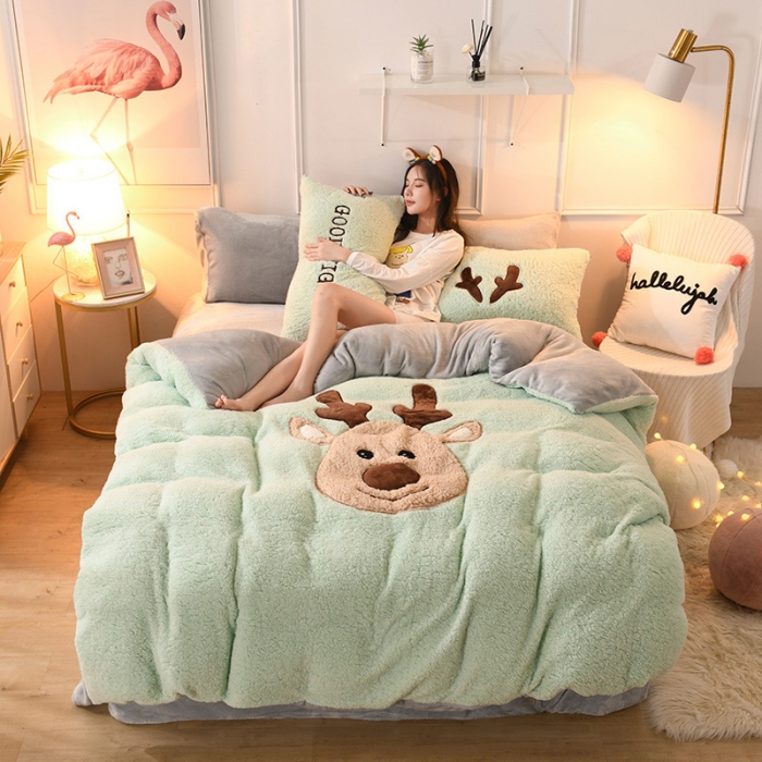 91家纺网 家纺一手货源 找家纺 朗莎家纺 2019新款大版贴布绣羊羔绒保暖四件套 爱心鹿