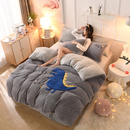 朗莎家纺 2019新款大版贴布绣羊羔绒保暖四件套 好色龙银灰