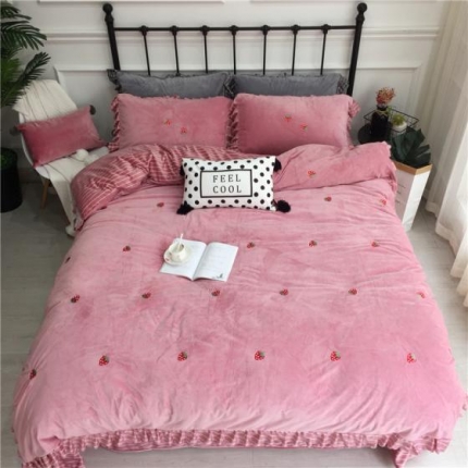 91家纺网 家纺一手货源 找家纺 （总）简煦圣珂  宝宝绒小清新刺绣保暖四件套床笠款（定做）