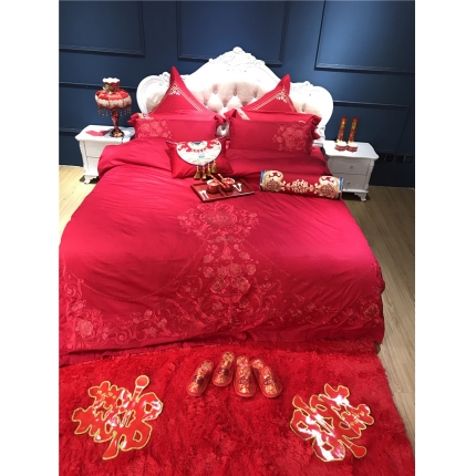 91家纺网 家纺一手货源 找家纺 简煦圣珂 新款婚庆刺绣四件套 相依