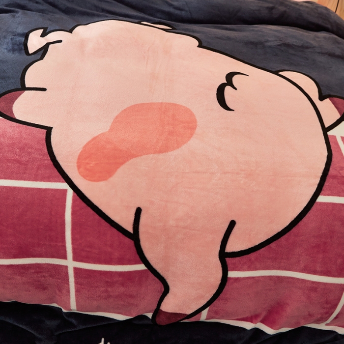 91家纺网 家纺一手货源 找家纺 KT猫直营店2024新款卡通法莱绒牛奶绒情侣四件套 小猪嘟嘟