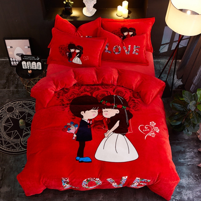 91家纺网 家纺一手货源 找家纺 KT猫直营店2024新款卡通法莱绒牛奶绒情侣四件套 爱的告白