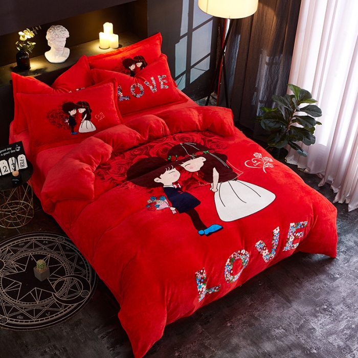 91家纺网 家纺一手货源 找家纺 KT猫直营店2024新款卡通法莱绒牛奶绒情侣四件套 爱的告白