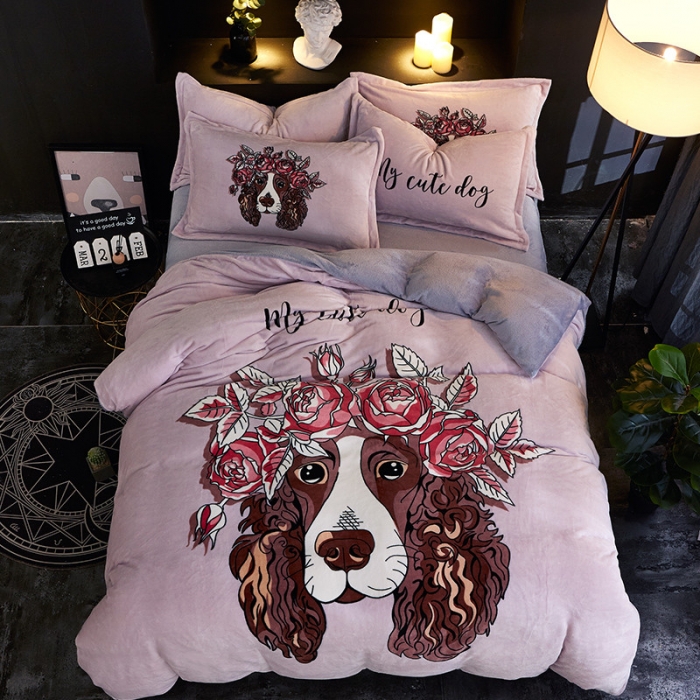 91家纺网 家纺一手货源 找家纺 KT猫直营店2024新款卡通法莱绒牛奶绒情侣四件套 出类拔萃