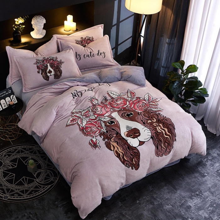 91家纺网 家纺一手货源 找家纺 KT猫直营店2024新款卡通法莱绒牛奶绒情侣四件套 出类拔萃