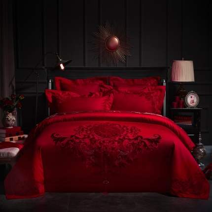 91家纺网 家纺一手货源 找家纺 （总）玖玖爱 2018新款婚庆贡缎刺绣多件套