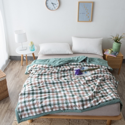 91家纺网 家纺一手货源 找家纺  玖玖爱 水洗棉夏被 七分格绿