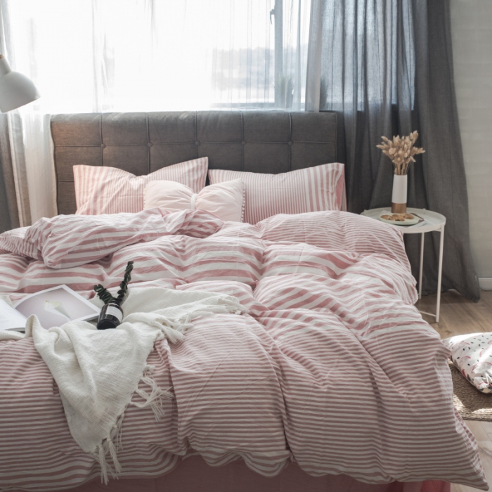 91家纺网 家纺一手货源 找家纺 玖玖爱 水洗棉四件套床单款 错落条粉