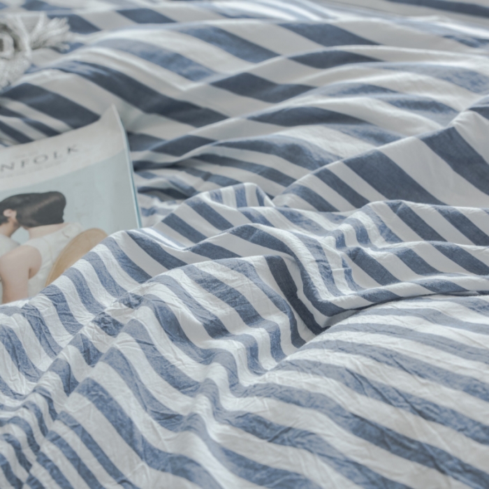 91家纺网 家纺一手货源 找家纺 玖玖爱 水洗棉四件套床单款 错落条深蓝