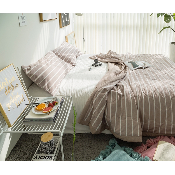 91家纺网 家纺一手货源 找家纺  玖玖爱 水洗棉夏被 卡宽条