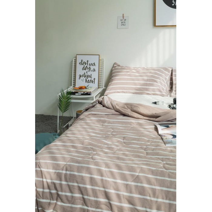 91家纺网 家纺一手货源 找家纺  玖玖爱 水洗棉夏被 卡宽条