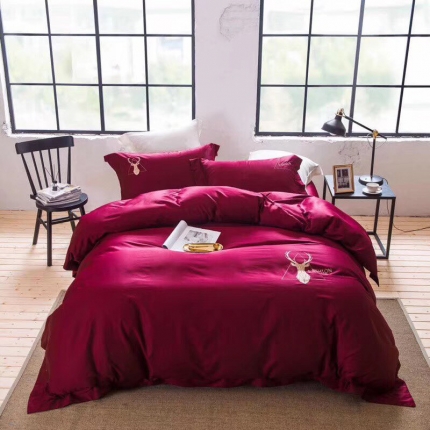 91家纺网 家纺一手货源 找家纺 玖玖爱 2020新款80支长绒棉工艺绣花系列四件套 红麋鹿