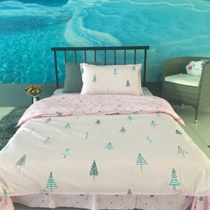 91家纺网 家纺一手货源 找家纺 玖玖爱 2019新款开学季学生三件套 梦想森林-粉