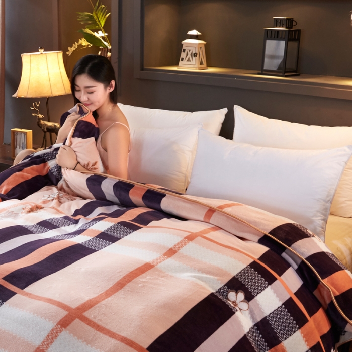 91家纺网 家纺一手货源 找家纺 （总）雨洋家纺 2018新款加厚保暖金貂绒被套单品