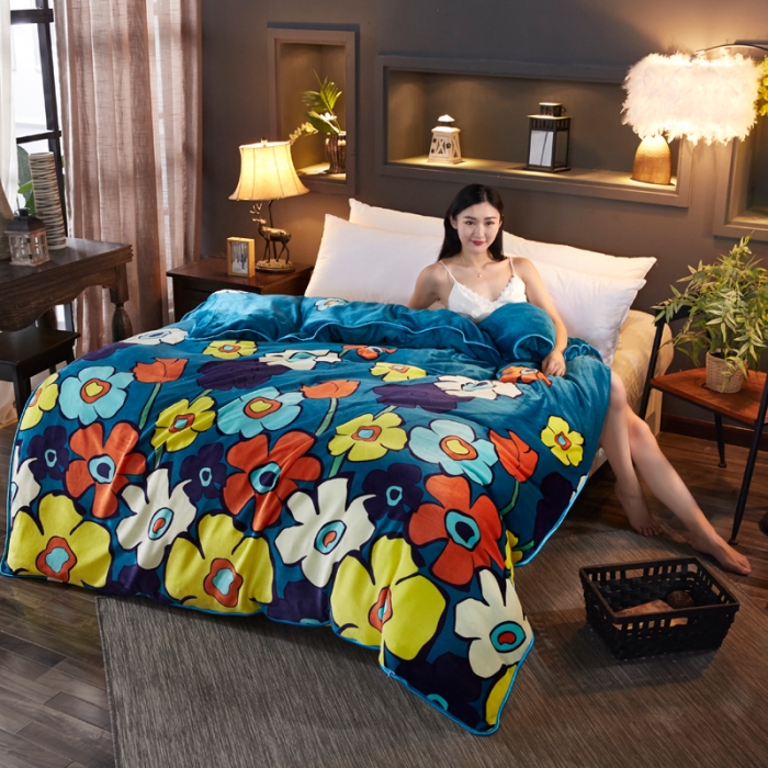 91家纺网 家纺一手货源 找家纺 雨洋家纺 2018新款加厚保暖金貂绒单品被套多彩春天