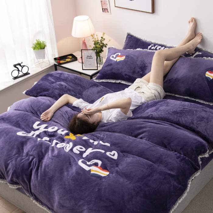 91家纺网 家纺一手货源 找家纺 雨洋家纺 2019新款毛巾绣四件套 紫罗兰