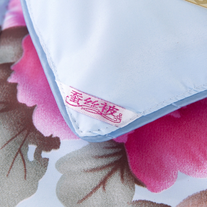 91家纺网 家纺一手货源 找家纺 鑫发家纺 2021新款丝绸印花被 盛世牡丹-蓝