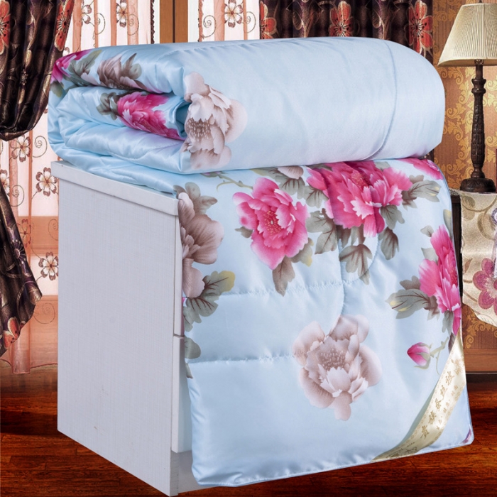 91家纺网 家纺一手货源 找家纺 鑫发家纺 2021新款丝绸印花被 盛世牡丹-蓝