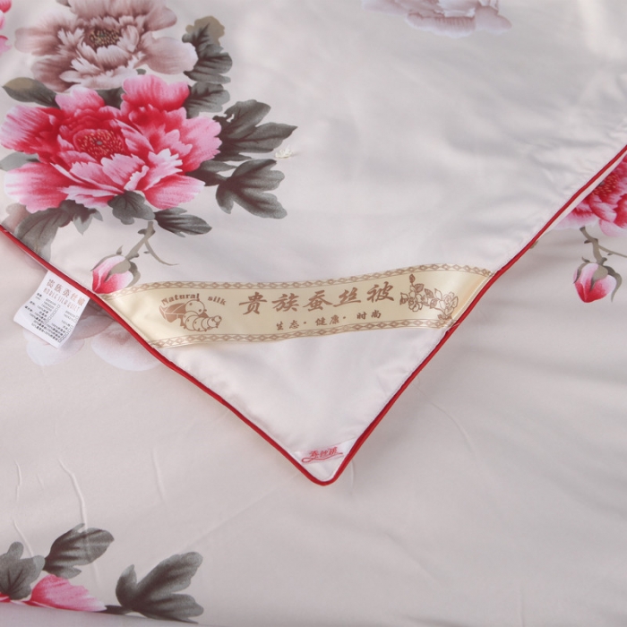 91家纺网 家纺一手货源 找家纺 鑫发家纺 2019新款织锦稠被 花香四溢-香槟色