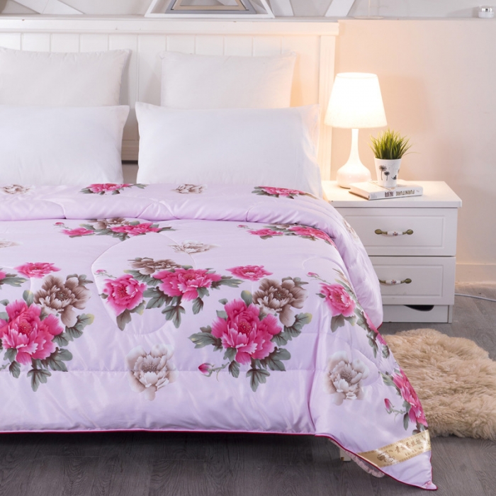 91家纺网 家纺一手货源 找家纺 鑫发家纺 2021新款丝绸印花被 盛世牡丹-粉