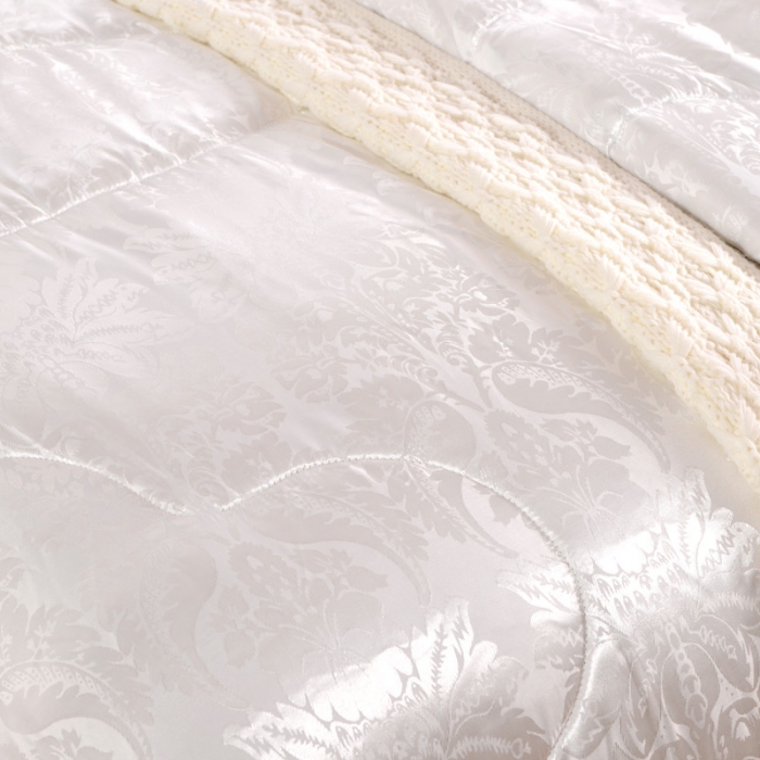 91家纺网 家纺一手货源 找家纺 鑫发家纺 2019新款蜘蛛花被 白色