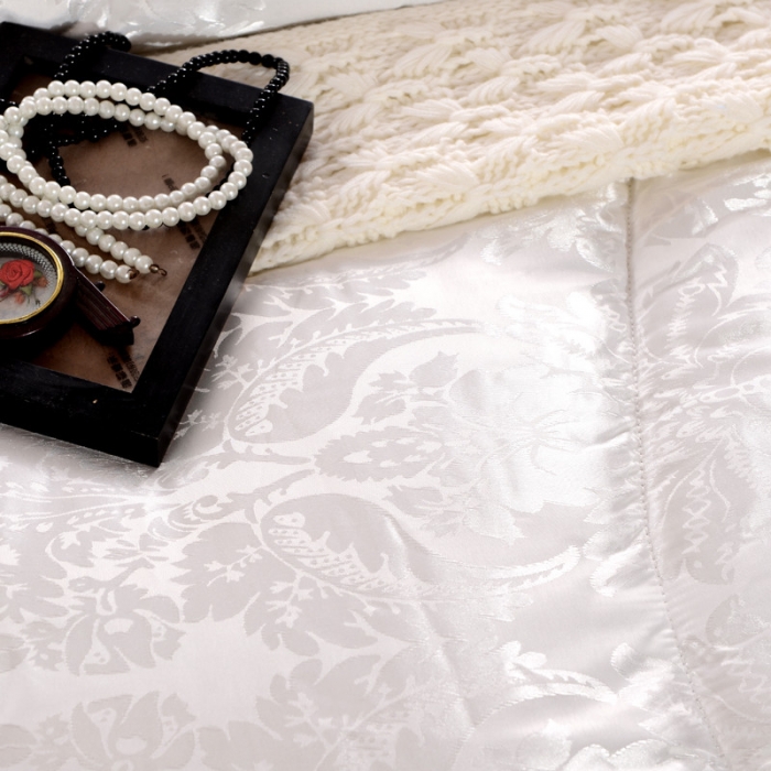 91家纺网 家纺一手货源 找家纺 鑫发家纺 2019新款蜘蛛花被 白色