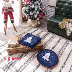 91家纺网 家纺一手货源 找家纺 米塔 2018新款圣诞织带系列坐垫 圣诞树,圣诞树（圆）,圣诞树（方）,任意两个，送毛毡拎包,圣诞款包装10元