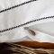 91家纺网 家纺一手货源 找家纺 皇帝岛乳胶 2017 新款高弹棉压缩枕系列纤丝羽绒枕 白色