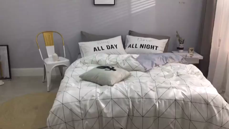 91家纺网 家纺一手货源 找家纺 艾沁 2018新款北欧极简主义系列纯棉四件套 慕尚-白