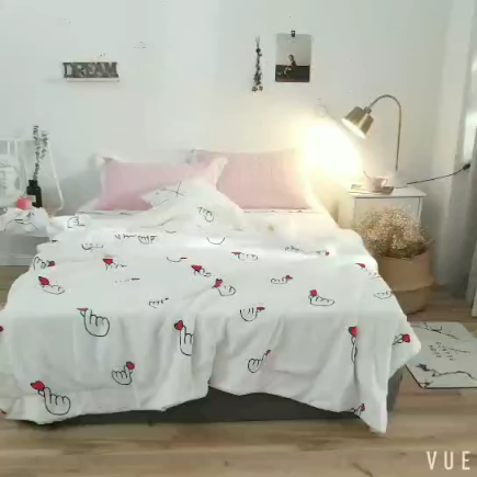 91家纺网 家纺一手货源 找家纺 昔可家纺 2018新品羊羔绒毛毯 比心