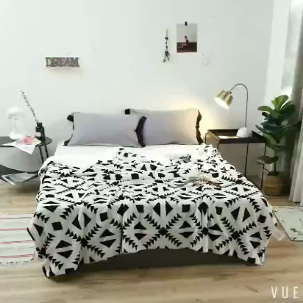 91家纺网 家纺一手货源 找家纺 昔可家纺 2018新品羊羔绒毛毯 鱼骨砖块