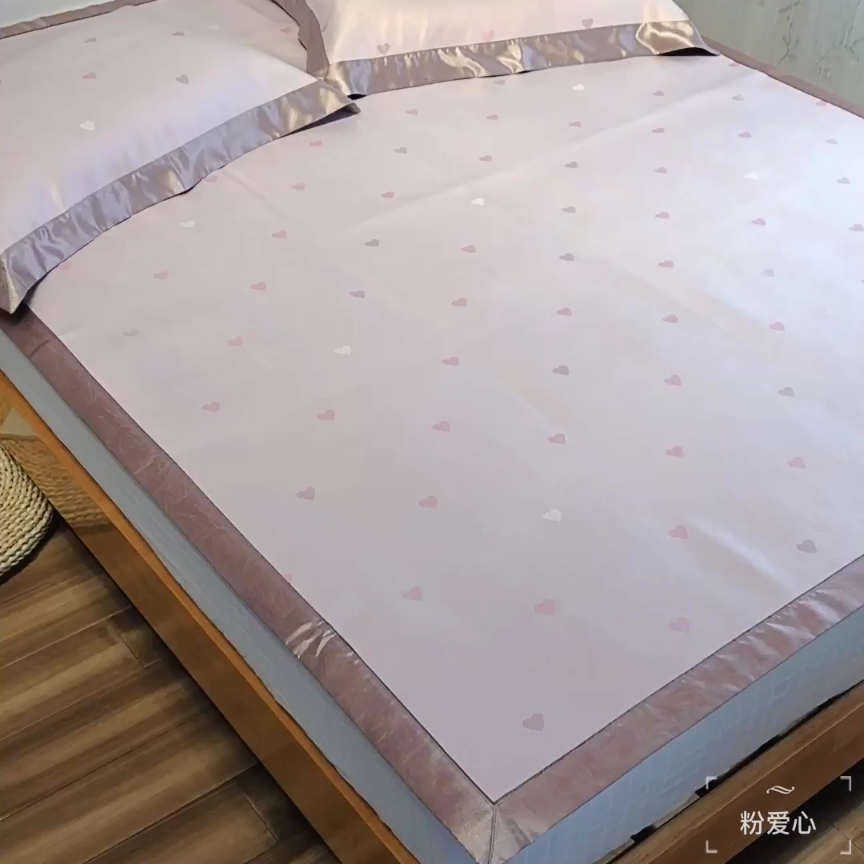 91家纺网 家纺一手货源 找家纺 本希 2019年水洗养生席提花单席款 粉爱心
