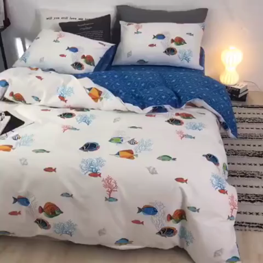 91家纺网 家纺一手货源 找家纺 沐棉 2019新款13370小卡通小清新四件套 床单款 锦鲤