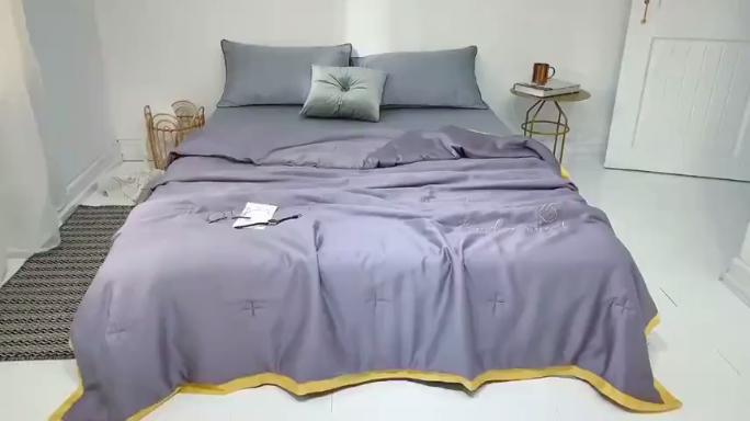 91家纺网 家纺一手货源 找家纺 润缦家纺 2019新款60天丝夏被比心系列 高级灰