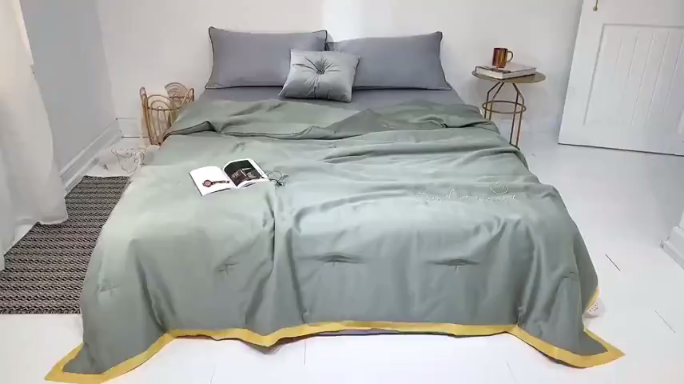 91家纺网 家纺一手货源 找家纺 润缦家纺 2019新款60天丝夏被比心系列 会湖绿