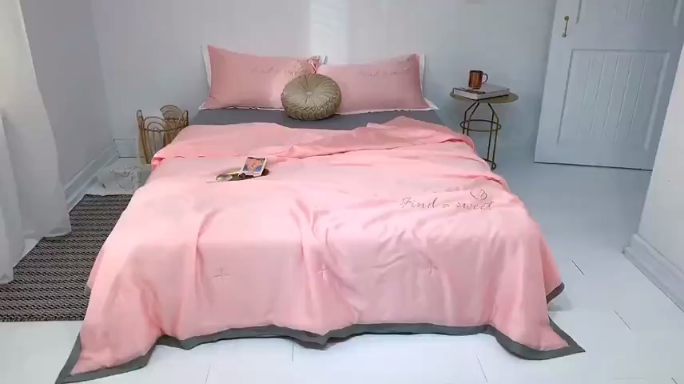 91家纺网 家纺一手货源 找家纺 润缦家纺 2019新款60天丝夏被比心系列 娇粉